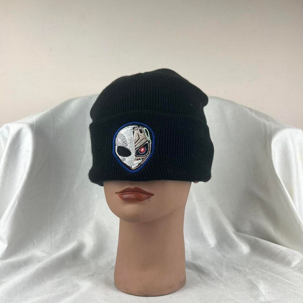 Alien Knit Beanie Black With Embroidered Alien Patch
